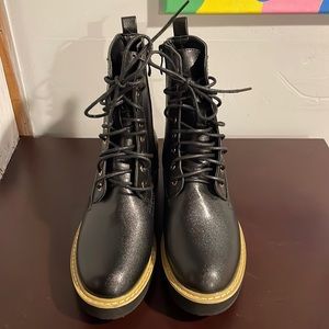 Women’s black boots